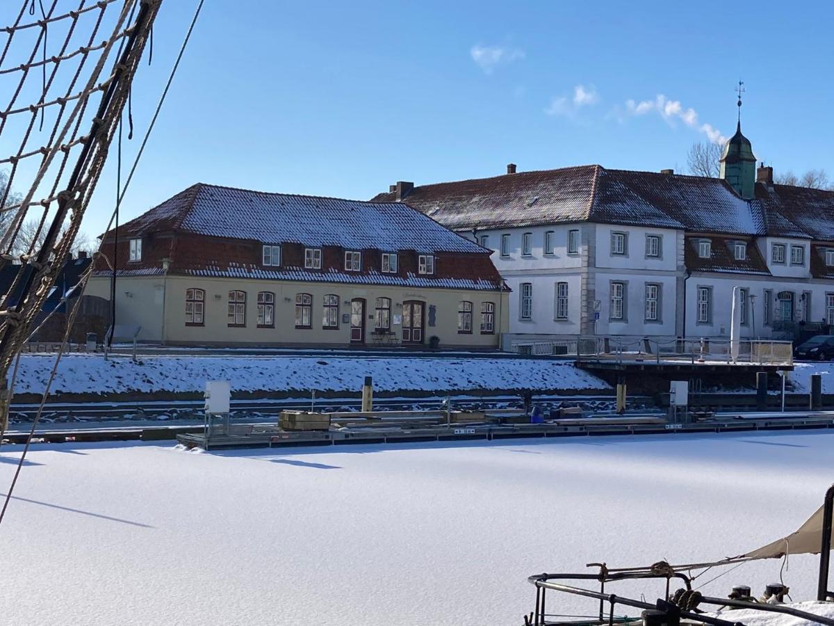 Hotel Das Brueckenhaus Glueckstadt Exterior photo